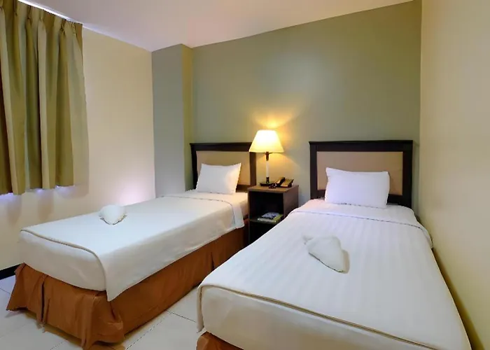 Oyo 187 The Maxwell Hotel 2*