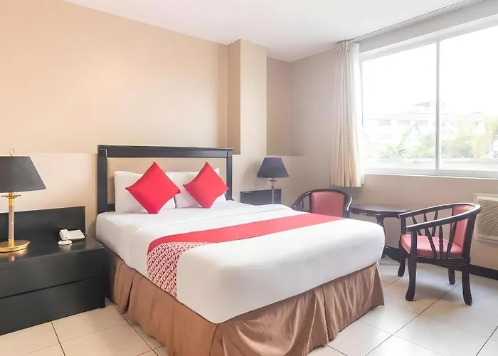 Oyo 187 The Maxwell Hotel 2*