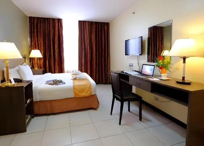 Oyo 187 The Maxwell Hotel 2*
