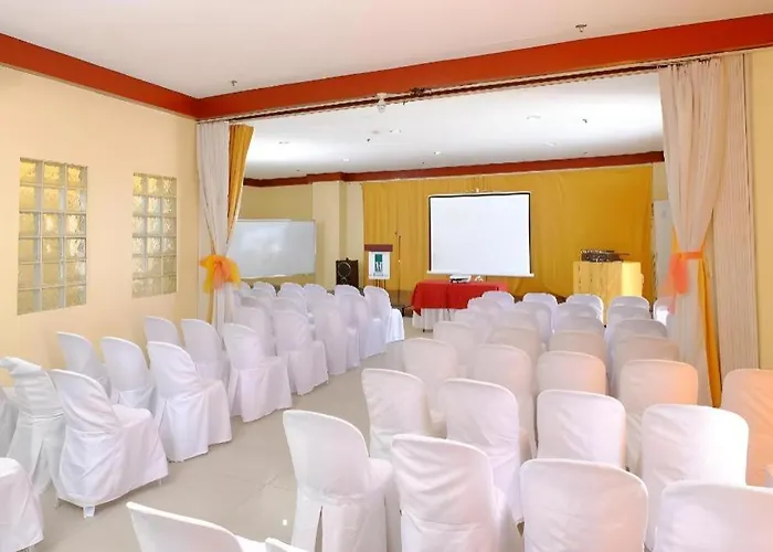 Oyo 187 The Maxwell 2* Cebu