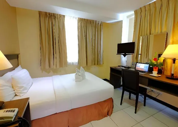 Hotel Oyo 187 The Maxwell